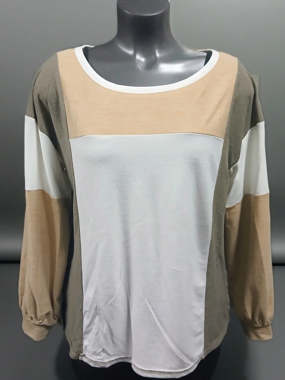 Colorblock Long-Sleeve Tee in White, Tan & Olive